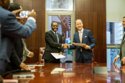 Vitol-signing-50-2.jpg